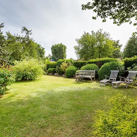 Haus Am Hohen Ufer 02 Ahrenshoop